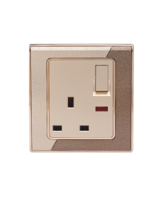 CLICK MARIGOLD 3 PIN FLAT SOCKET WITH SWITCH,13A